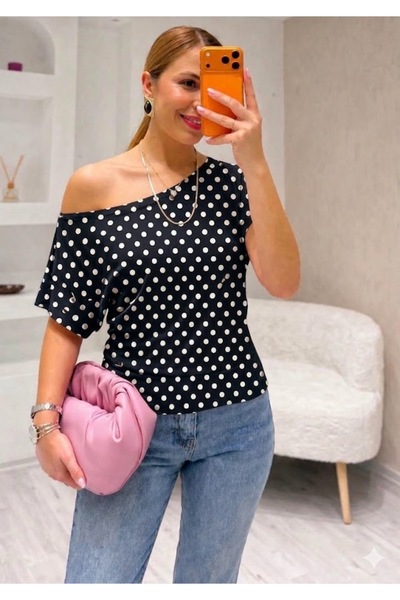 Royteks Fashion Polka Dot Boat Neck Stylish Women's Buluz