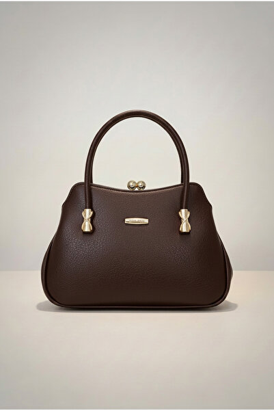 LYRA Bags & Accessories حقيبة يد وكتف نسائية من LYRA، لون بني غامق، متعددة ال...