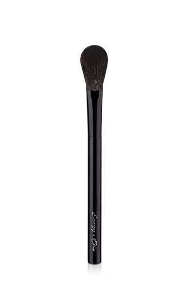 Energy 💄 فرشاة بلاشر (Calla Lily Blush Brush) - تصميم أسود لامع