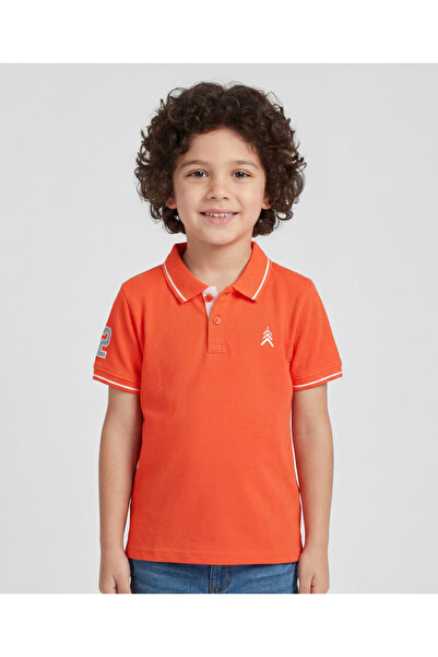 Pine kids قميص بولو قطني محبوك بأكمام نصفية مع تطريز - لون مرجاني