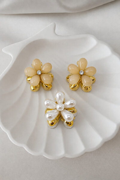 MakeWell Women's Pink Daisy Hairpin Buckle Set with Gold Detail, Floral Desig...