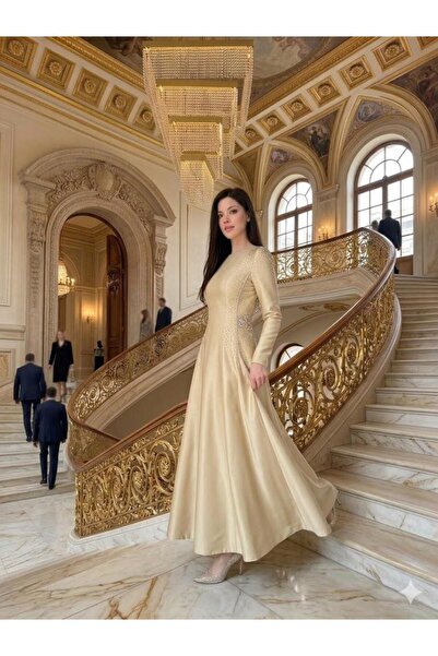 Kenzel Crepe Fabric Long Sleeved Evening Dress with Accessories
