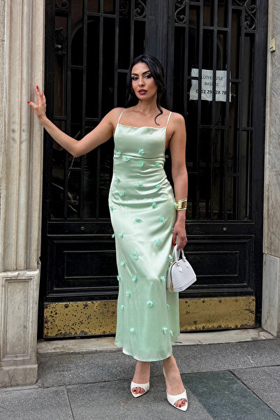 Ortaya Çık Rochie din satin Mint cu bretele subțiri și detalii florale