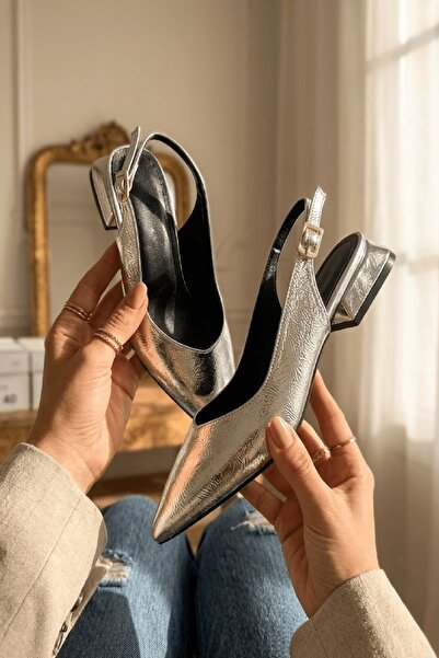 DURUNUN BUTİĞİ Dion Silver (3 cm Heel) Pointed Toe Heeled Ballerinas