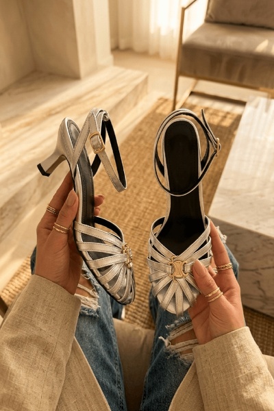 DURUNUN BUTİĞİ Anjely Silver (3 cm Heeled) Caged Short Heeled Sandals with Go...