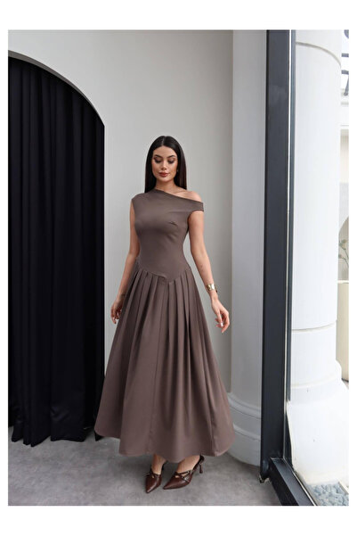 JaMolls Boat Neck Waist Fitting Equivalent Design Pinterest Long Asymmetrical...