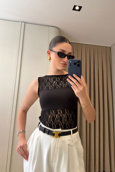 MAGARDE Body cu detalii din dantelă - NEGRU