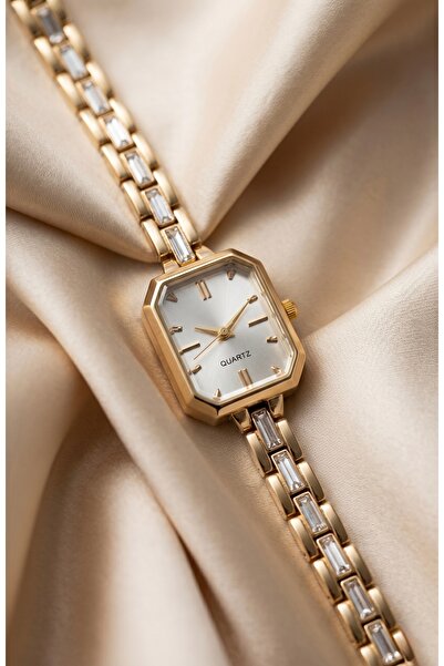 KLISHE Butik Women's Steel Watch Gold Color Rectangular Case Vintage Old Mone...
