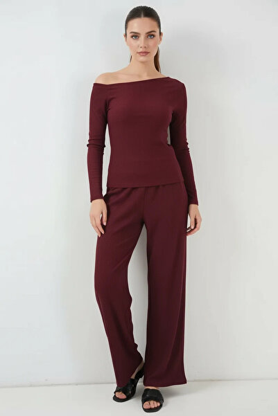 buğrahayalin Women's Off-Shoulder Burgundy Set