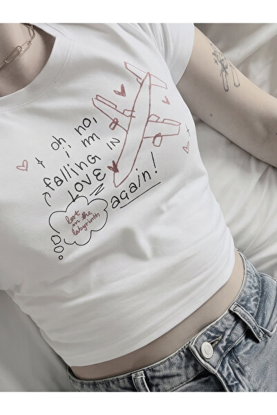 Calvin Jones Kadın Beyaz Dar Crop T-shirt - Falling in Love Again %100 Pamuk ...