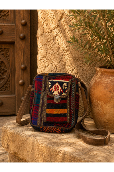 Zahara Anatolian Otantik Kilim Desenli El Dokuması Omuz Çantası