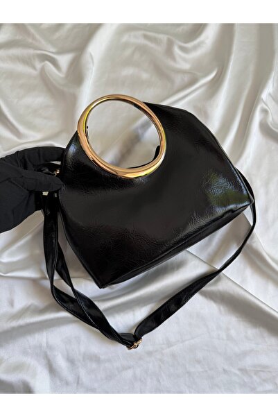 Mia Collection Ring Model Hand and Women's Shoulder Crossbody Bag Black