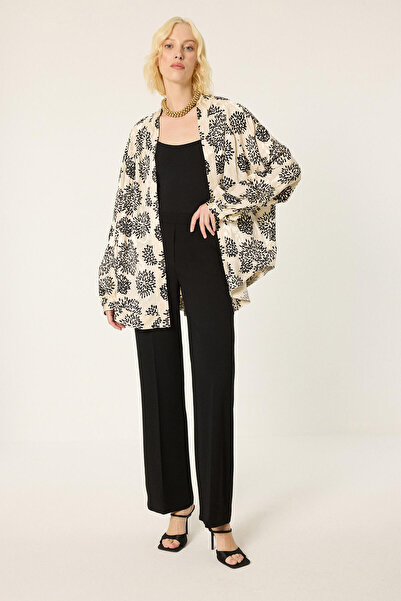 Touché Privé Patterned satin kimonos