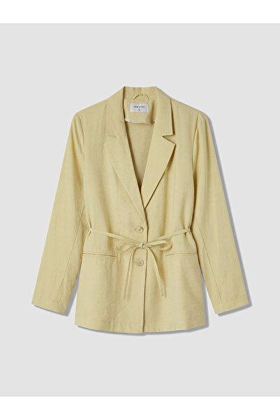 LC Waikiki Gencc Kalitesiyle Kuşaklı Kadın Blazer Ceket