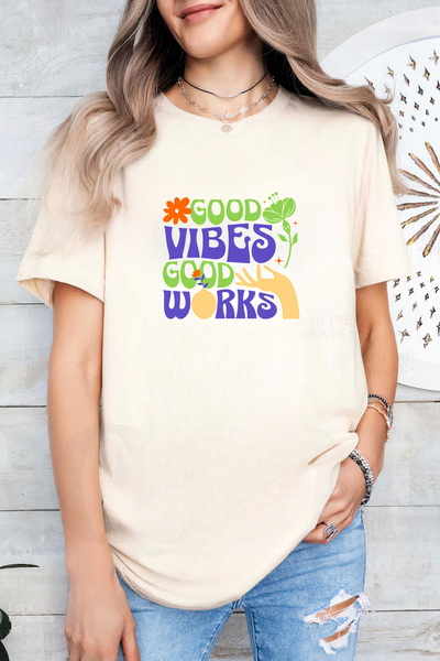 Sarah's Boutique Women's T-shirt – 100% cotton – Good Works