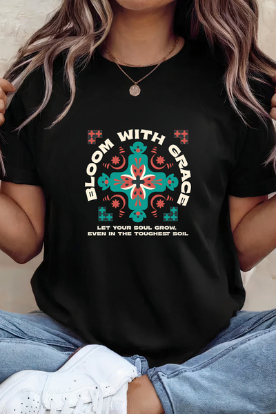 Sarah's Boutique Women's T-shirt – 100% cotton – Grace Bloom