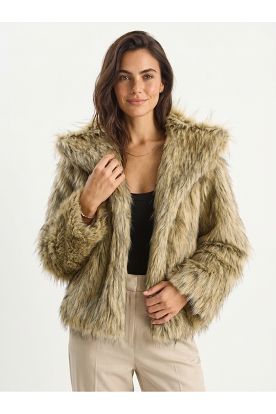 ONLOOX Beige Black Polyester Faux Fur Textured Wide Collar Short Length Lined...
