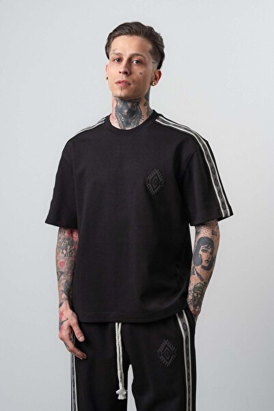 Respire Erkek Şerit Detaylı Regular Fit T-Shirt Siyah