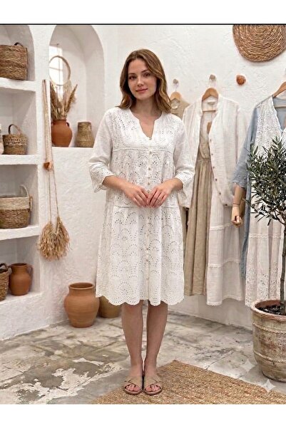MELTEM COLLECTION فستان من الموسلين مزين بأزرار وتفاصيل مزخرفة