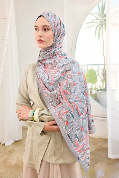 Silk Home Urban Hours Bohemian Daisy Light Gray Mayda Shawl