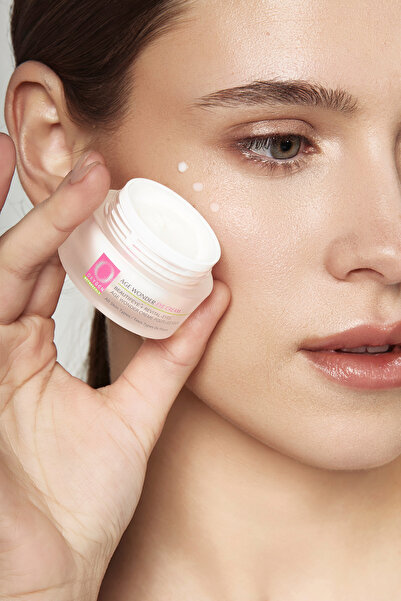 Oxygen Botanicals كريم العين إيج ووندر