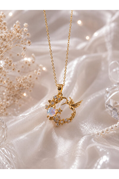 Sylvera Shop Dreamy Wings Bird Detailed Steel Necklace (Gold Color)