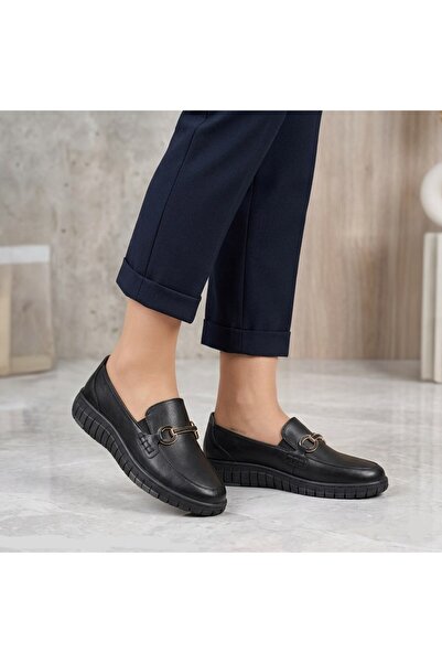 Voyager Z078 Women's Chain Model Comfortable Lightweight Genuine Leather Ball...