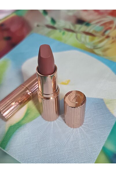 charlotte tilbury στερεό κραγιόν
