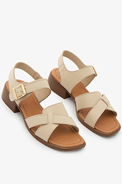 SAYL Beige Genuine Leather Cross-Strapped Buckle Thick Heeled Women's Sandals