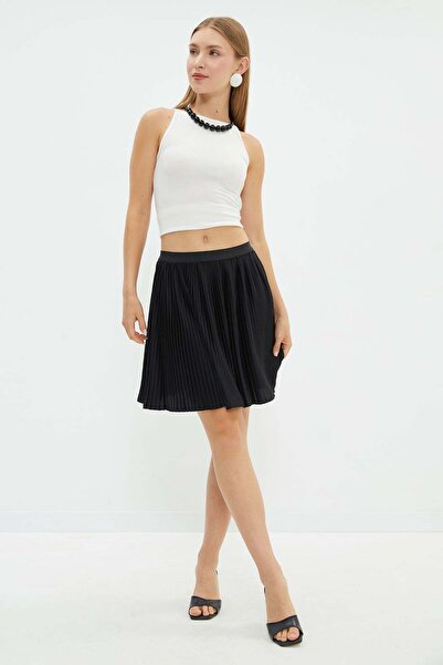 Fulla Moda Pleated Skirt with Elastic Waist