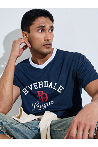 Styli Men Oversized Football Jersey Contrast Rib T-Shirt
