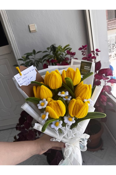 Kristal Flowers Şönil’den Sarı Laleler Çiçek Buketi