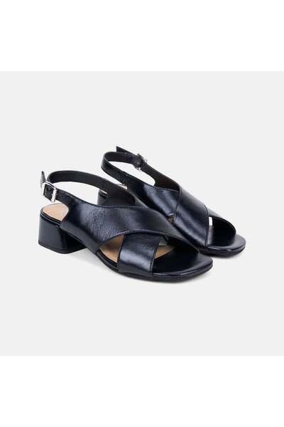 Desa Women's Black Cross-Strapped Thick-Heeled Leather Sandals