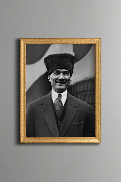 epiqart Ataturk - Vintage Patterned Painting - Fine Model