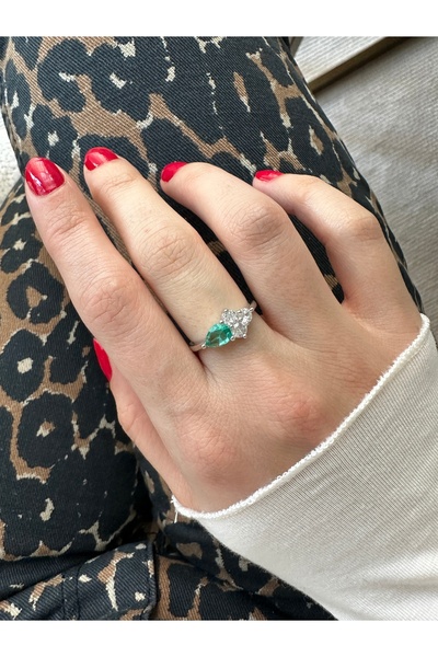 ringbox خاتم زهرة أفقي من حجر الفيروز باللون الفضي