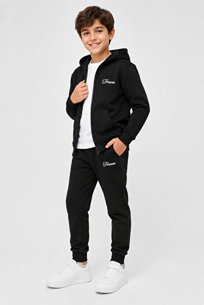 Trendy Merry Store طقم بدلة رياضية للأولاد مطبوع عليه نص Forever مع سحّاب أما...