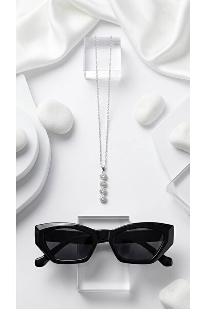 mirvia Women's Uv400 Black Sunglasses + Necklace Combination Set Stylish 2-Pi...
