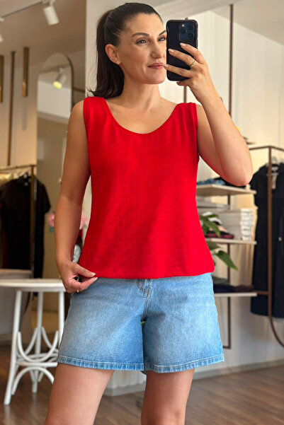 Unique Boutique بلوزة حمراء ميرسيريزد بحمالات
