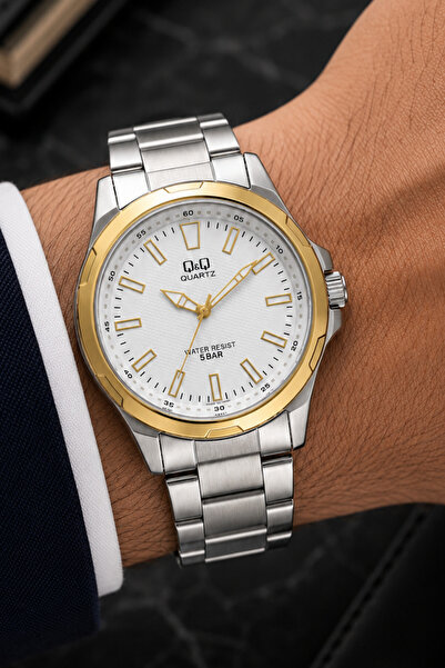 Q&Q Men's Silver Metal Strap Gold Detailed White Dial 5 Bar Wristwatch 2 Year...