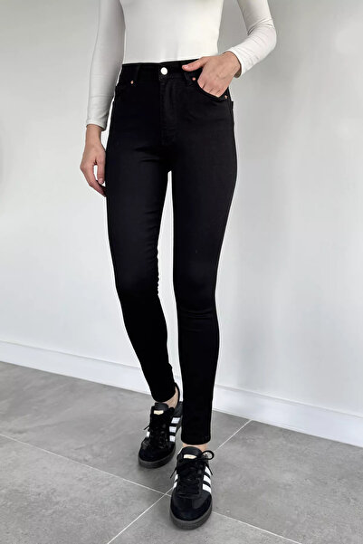 Aryena Black Women's Jean Denim Pants