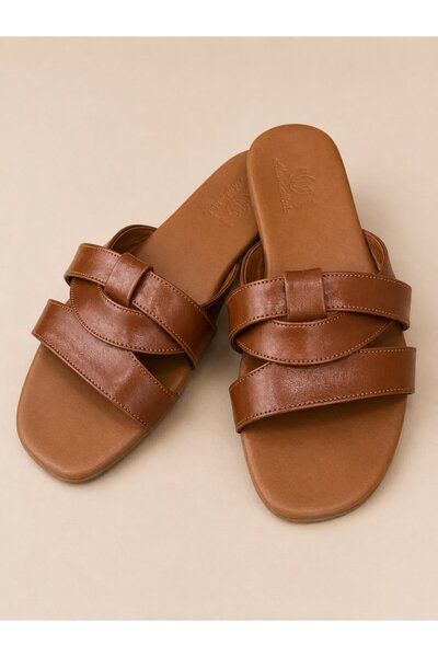 Gezegen 3971 Front-Fastening Slippers Tan