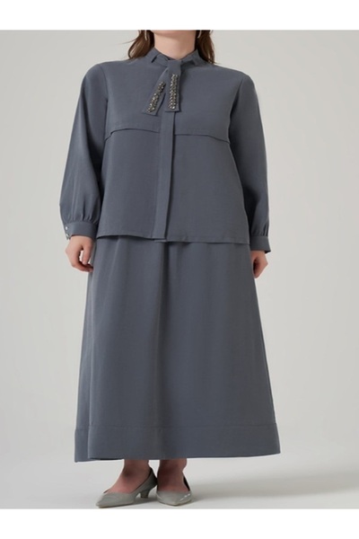 Nuss 1050 طقم من القماش السائل بتفاصيل حجرية