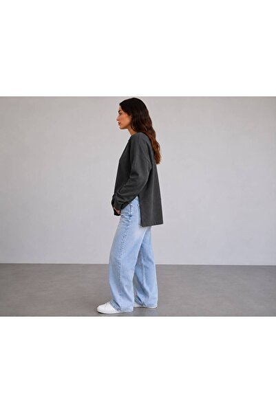 herkesemoda Oversize/Geniş Kalıp Yırtmaçlı Bisiklet Yaka Yumuşak Tuşeli Örme Sweatshirt