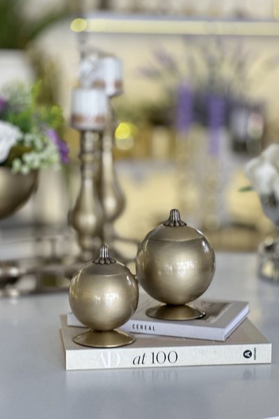 Shura Homeware 2-Piece Ball Accessory Metal Antique Decorative Complementary Object