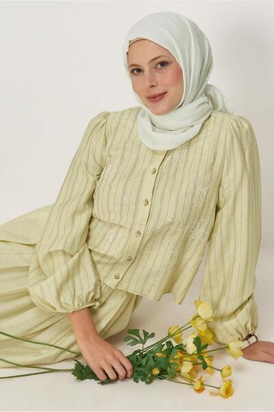 Alvina طقم تنورة كتان مخططة 46434