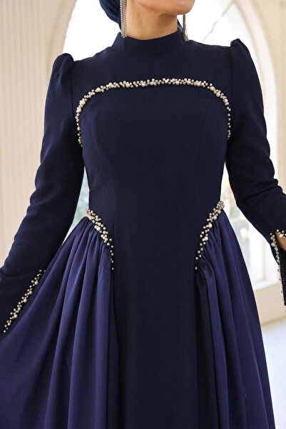 Aysan Moda İnci Detaylı Krep ve Saten Kombinli Kloş Tesettür Abiye Elbise