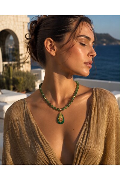 Solare Accessories Doğal Yeşim Taşı Kolye – Yeşil Mine İşlemeli Damla Figürlü...