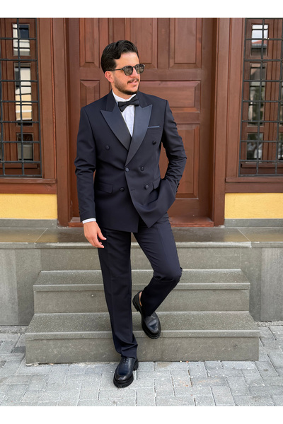 Avni Ceylan . Erkek Luxury Lacivert Seyyar Yaka Çift Düğmeli Smokin