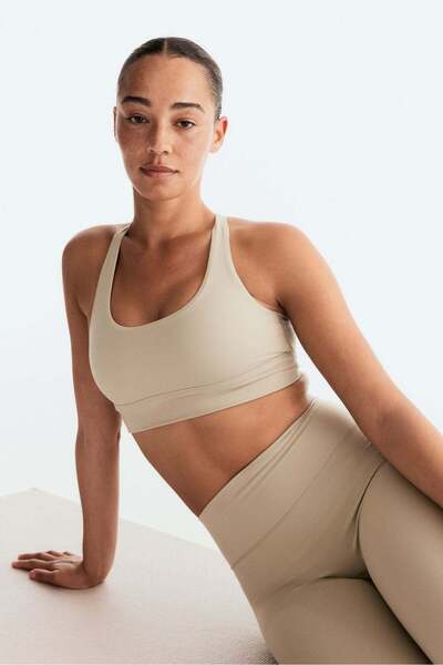 H&M Medium Support Sports bra with SoftMove™