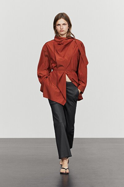 Massimo Dutti Kaplamalı çan kesim crop pantolon